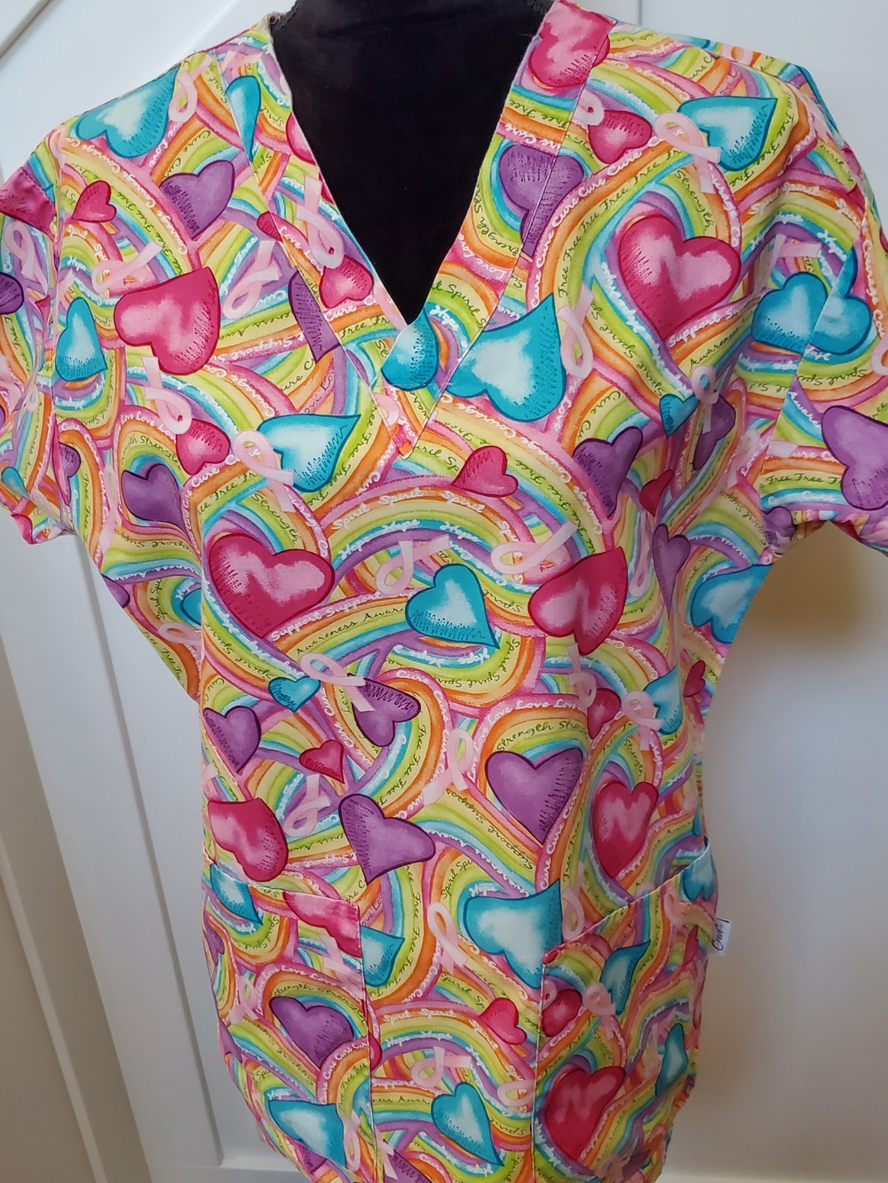 Nurse Top Rainbow Heart Breast Cancer Awareness Print Scrub Top - Multicolor